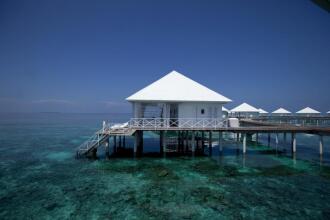 Diamonds Thudufushi Beach & Water Villas