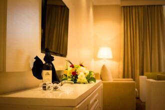 The Golden Crown Hotel