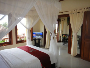 Arya Amed Beach Resort