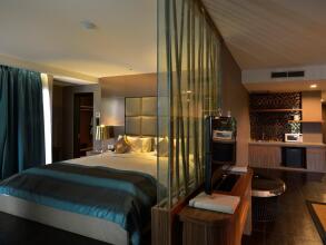 Amaroossa Suite