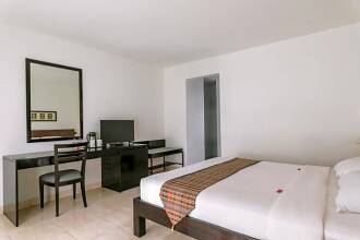 Legong Keraton Beach Hotel
