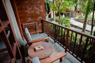 Fourteen Roses Boutique Hotel Legian