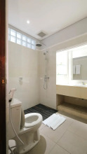 Fourteen Roses Beach Hotel