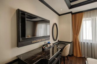 Monarque Hotel Danang