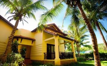 Golden Coast Resort & Spa