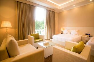 The Golden Crown Hotel