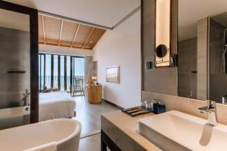 Dusit Princess Moonrise Beach Resort Phu Quoc