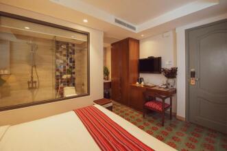 Au Lac Legend Hotel