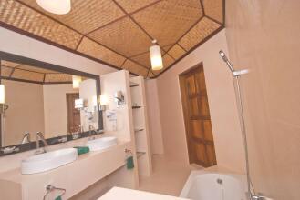 Safari Island Resort & Spa