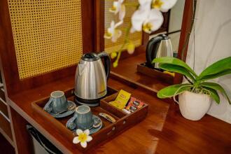 Japa Suites & Villas