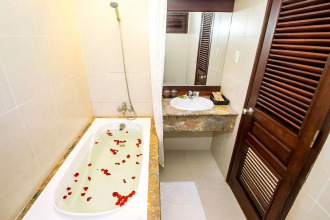 Romana Resort & Spa