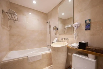 Legian Beach Hotel