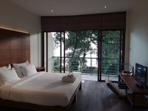 Nest Sense Resort