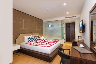 Crown Hotel Nha Trang