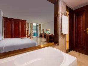 Red Sun Hotel Nha Trang