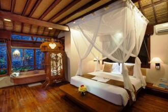 Tandjung Sari Hotel