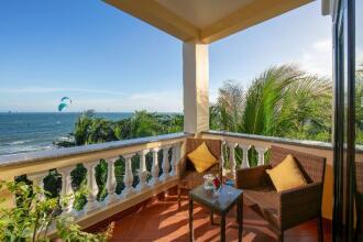 Sea Lion Beach Resort & Spa