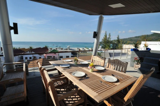 The Palms, Kamala Beach