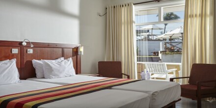 Coral Sands Hotel