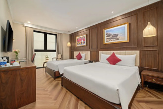 Golden Lotus Luxury Hotel Danang