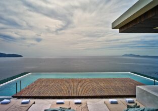A La Carte Da Nang Beach