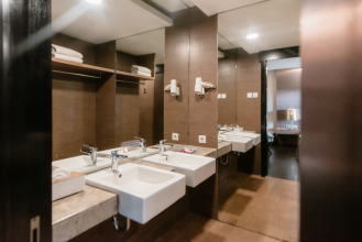 Amaroossa Suite