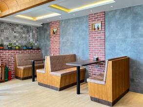 Triton Prestige Seaview & Spa