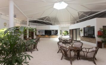 Embudu Village Resort