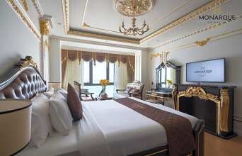 Monarque Hotel Danang