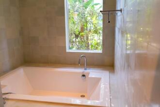 Fourteen Roses Boutique Hotel Legian