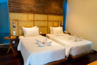 Fourteen Roses Boutique Hotel Legian