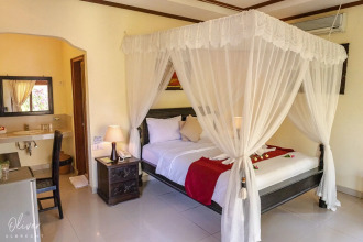 Arya Amed Beach Resort