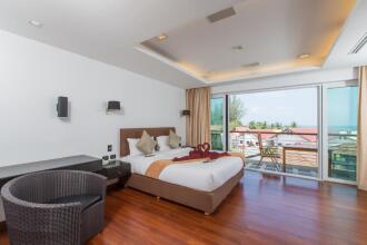 The Palms, Kamala Beach