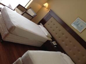 Devon Hotel