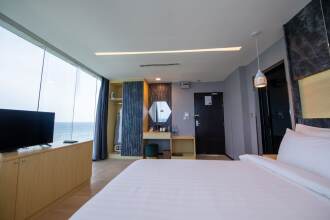 Swarn By Hawks Hotels (Ex. Clarks Exotica Kamadhoo Maldives)