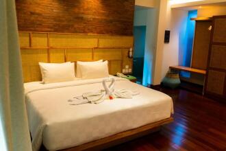 Fourteen Roses Boutique Hotel Legian