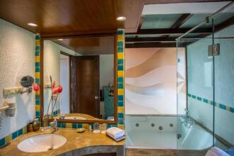 Lazy Lagoon, Baga A Lemon Tree Resort