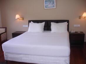 Devon Hotel