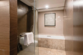 Amaroossa Suite