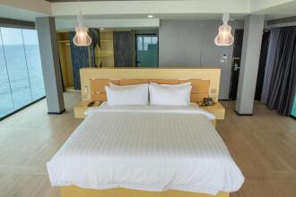 Swarn By Hawks Hotels (Ex. Clarks Exotica Kamadhoo Maldives)