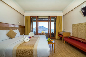 Lakeview Hotel & Restaurant