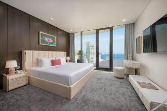 Golden Lotus Grand Hotel Da Nang