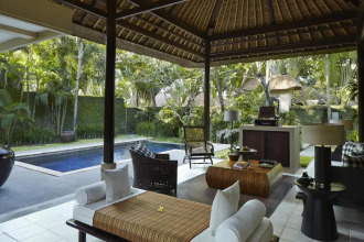 Kayumanis Sanur / Villas & Spa
