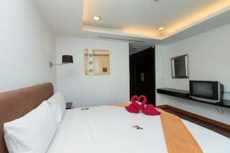 The Palms, Kamala Beach
