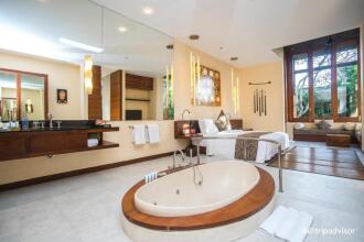 The Elysian Boutique Villa Hotel