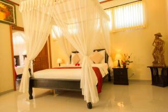 Arya Amed Beach Resort