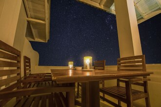 Avenra Beach Hikkaduwa