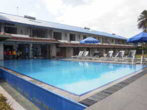 Coral Sands Hotel