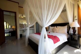 Arya Amed Beach Resort