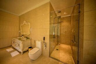 The Golden Crown Hotel
